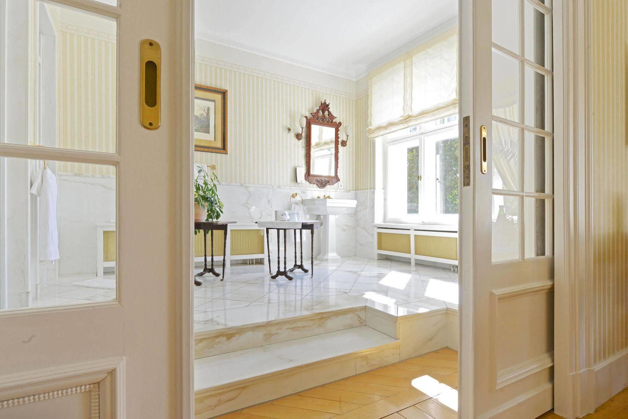 אשרסלבן Schlosshotel Villa Westerberge מראה חיצוני תמונה