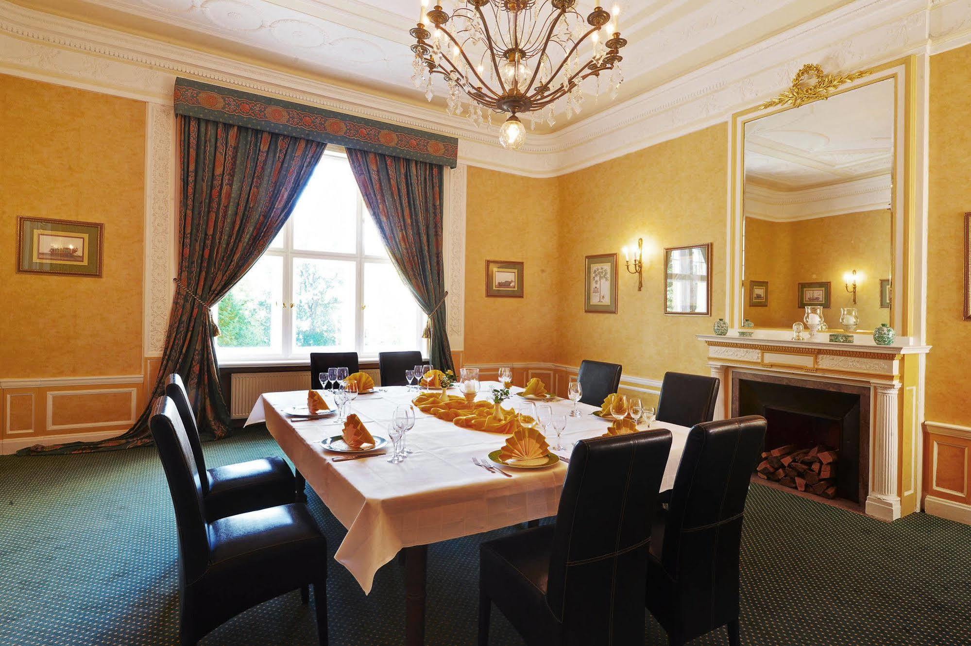 אשרסלבן Schlosshotel Villa Westerberge מראה חיצוני תמונה